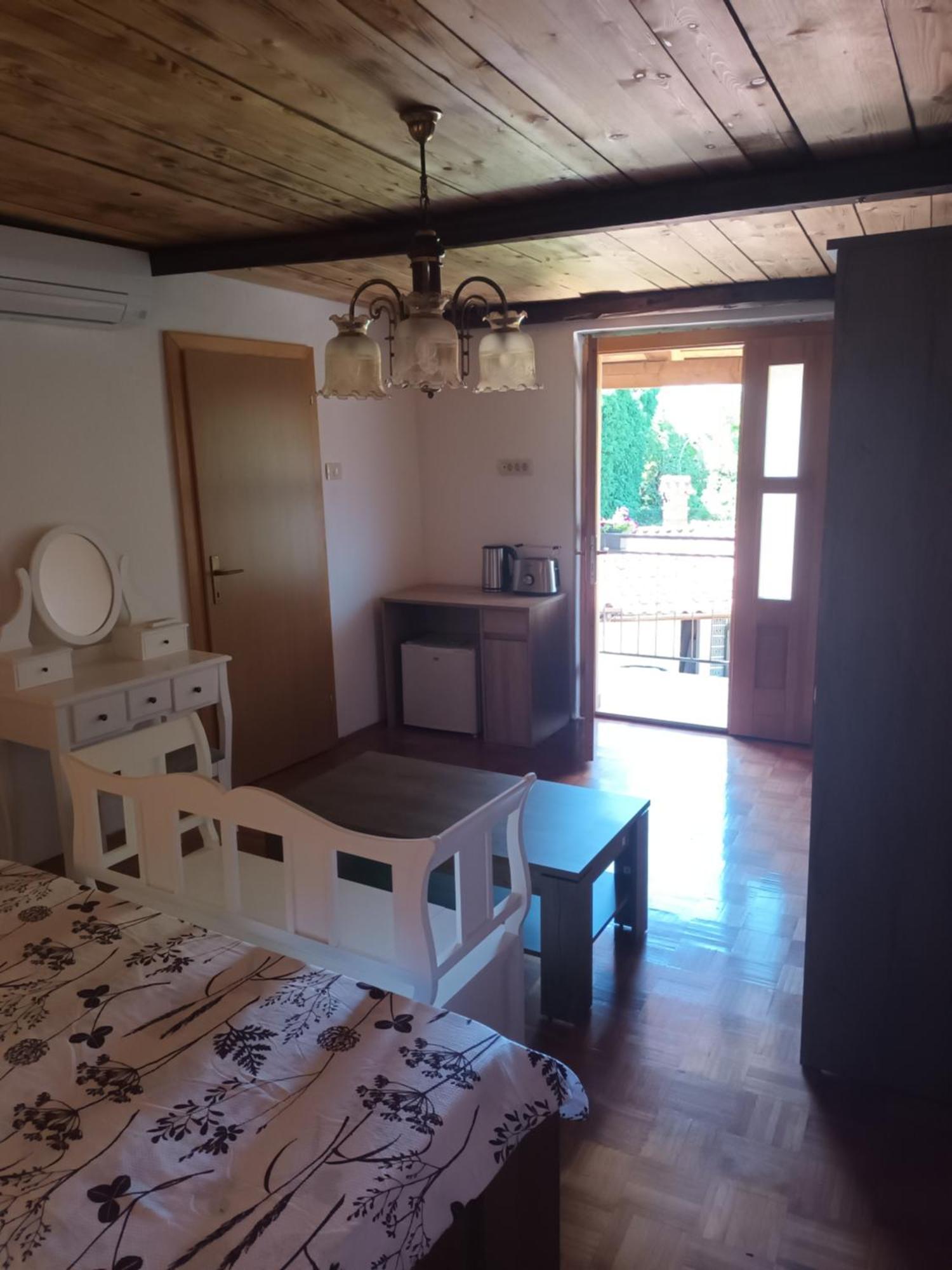 Apartma Brina 3 Sežana Εξωτερικό φωτογραφία
